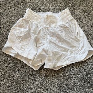 Lululemon shorts | white | like new